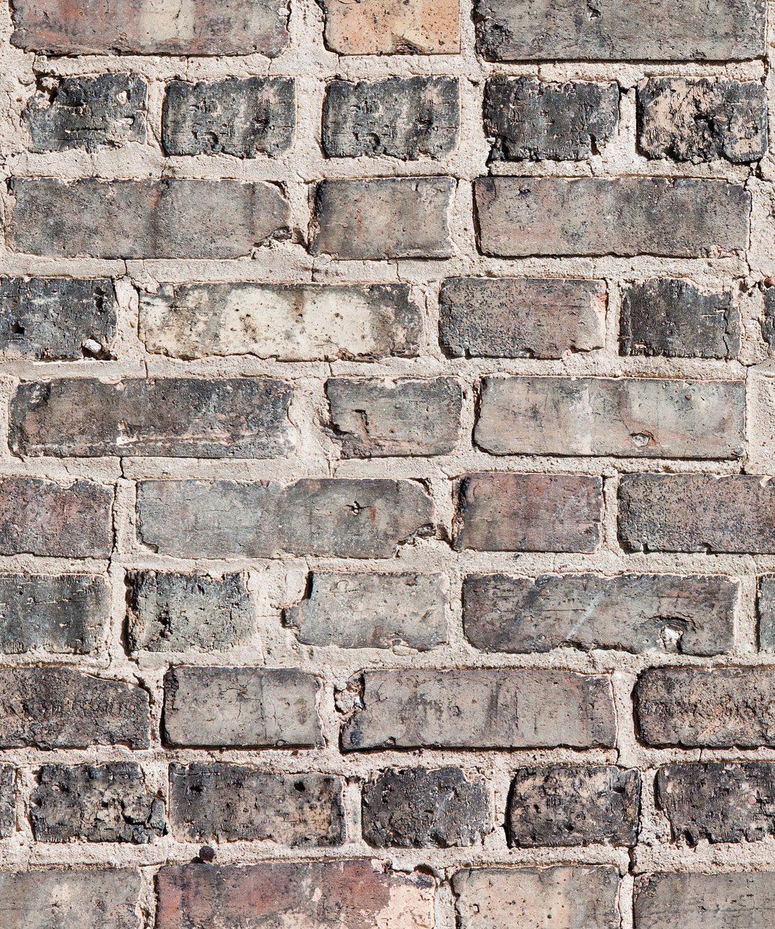 Vintage Bricks Wallpaper Realistic Authentic Milton King - Vintage Broken Brick Wallpaper